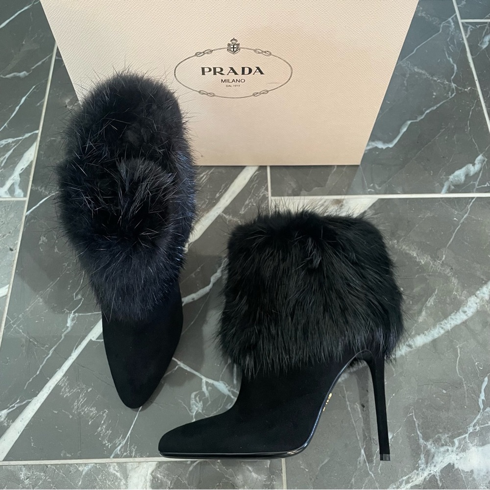NEW Prada Calzature Donna Camoscio Fur Trimmed Ankle Boot Black (Nero) Size 40